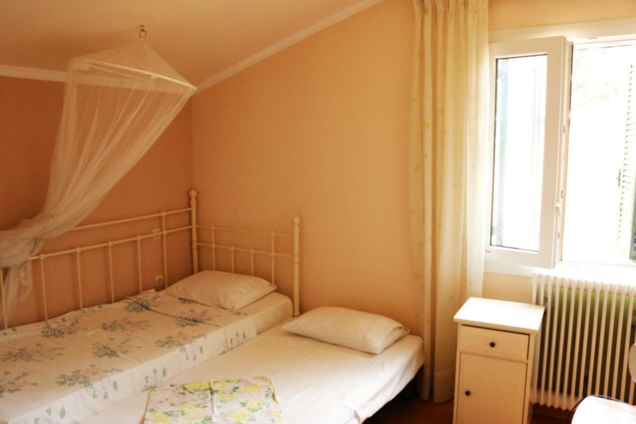 Mon Repos Two Floor Apartment Corfu  ภายนอก รูปภาพ