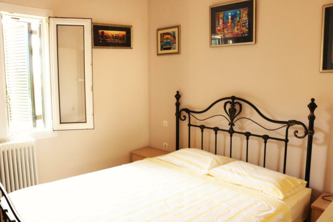 Mon Repos Two Floor Apartment Corfu  ภายนอก รูปภาพ